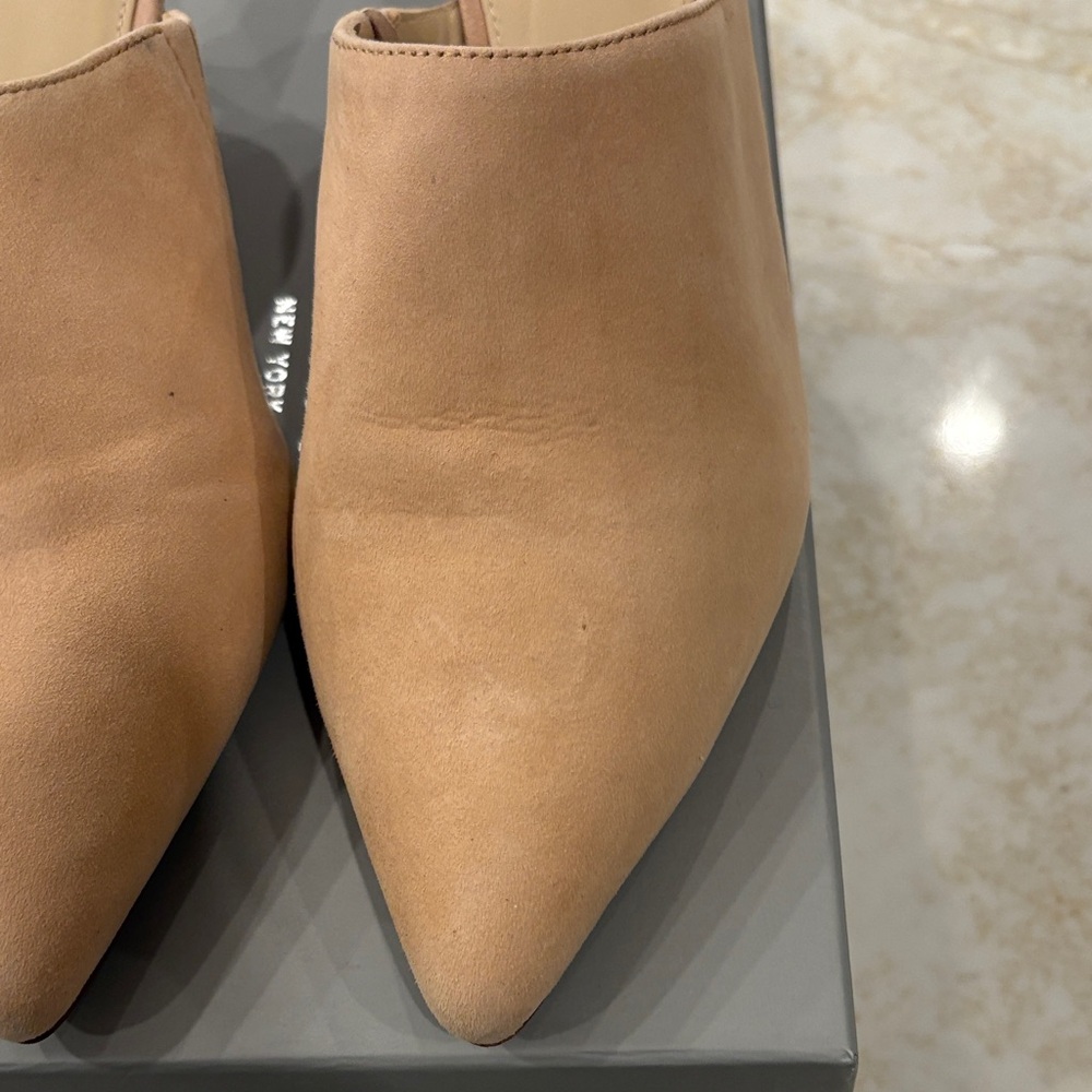 Botkier Women's Beige/Tan Mules 2.5 inch heel - Picture 8 of 15